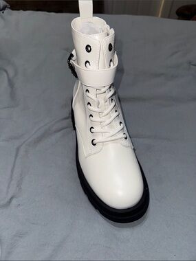 White Women's Lace-Up Combat Boot with Strap size 8.5